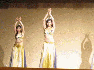 她們穿好少—我會害羞