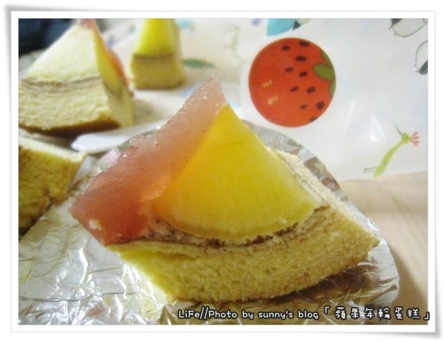 真心推薦．一吃就上癮の草莓蘋果年輪蛋糕