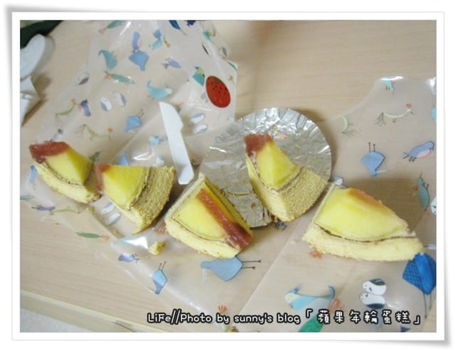 真心推薦．一吃就上癮の草莓蘋果年輪蛋糕