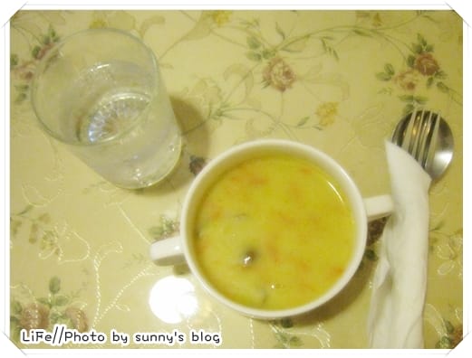 高雄同樂記(中)．食記之美國豬腳