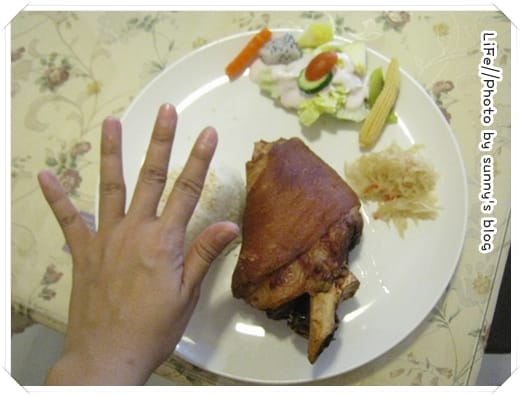 高雄同樂記(中)．食記之美國豬腳