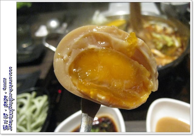 《嘉義．食》冬天，吃『聚』北海道昆布鍋就對了拉～