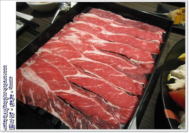 《嘉義．食》冬天，吃『聚』北海道昆布鍋就對了拉～