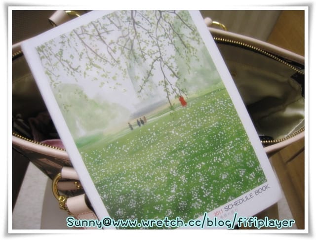 我的【KINAZ】限量YA兔肩揹包vs揭開女孩包包好重的秘密