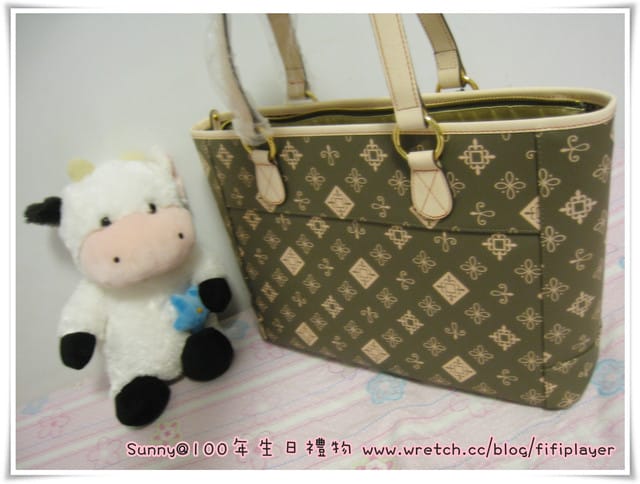 我的【KINAZ】限量YA兔肩揹包vs揭開女孩包包好重的秘密