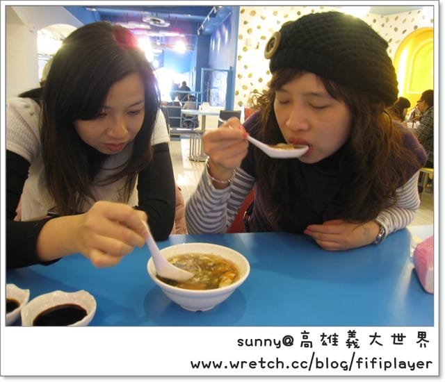 義大的糖果小鎮、乖乖館讓你置身童話世界，食/條子麵食館