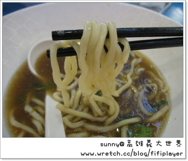 義大的糖果小鎮、乖乖館讓你置身童話世界，食/條子麵食館