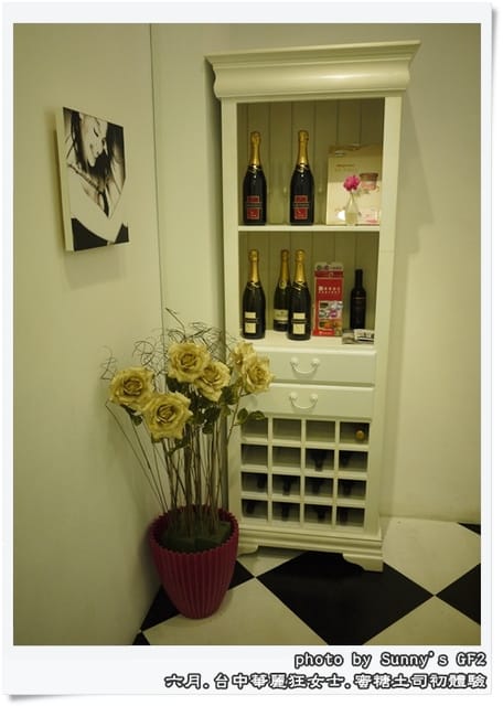 ▌台中．讓不愛甜點的人也失控的華麗狂女士之蜜糖土司初體驗 ▌