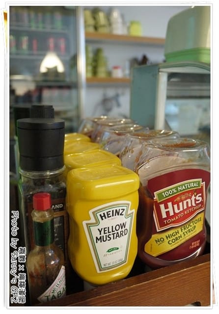 ▌嘉義．不是大俠的小女子也要大口吃的「樂檸漢堡」 ▌