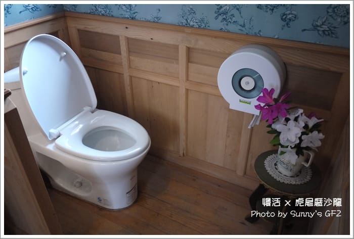 雲林．虎尾｜書香、茶香、咖啡香之虎尾厝沙龍(特色獨立書店)