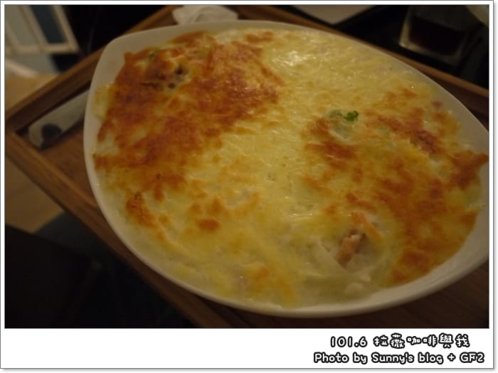 ▌嘉義．蜜糖吐司．拉薇咖啡與我 ▌