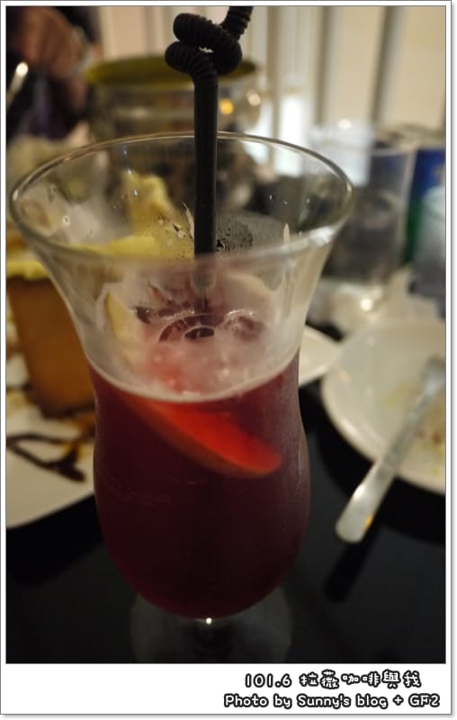 ▌嘉義．蜜糖吐司．拉薇咖啡與我 ▌