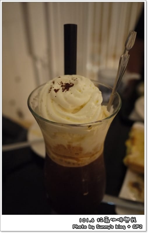 ▌嘉義．蜜糖吐司．拉薇咖啡與我 ▌