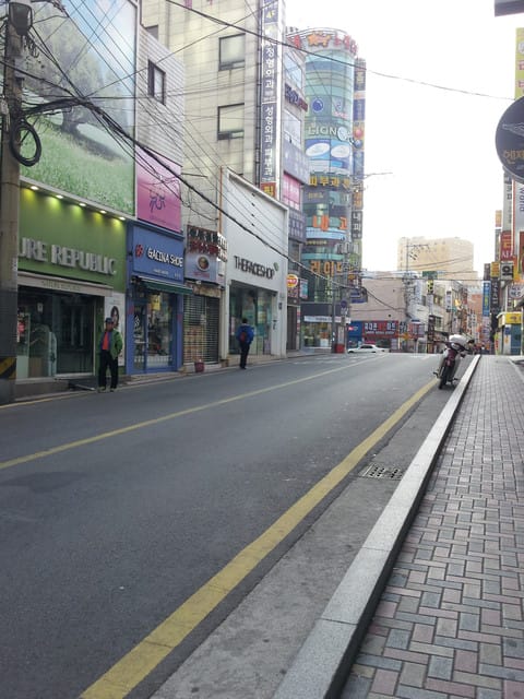 ║第一次釜山自助行就上手之北韓喊打出發釜山去。機場篇+必吃오반장 烤肉店║