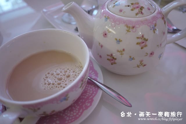 ▌2013．3月生活小札記❤台北行．姊妹淘下午茶 in Alice Cafe ▌