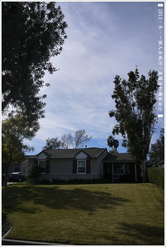 ▌2013．冬．一個人去旅行 ♫ 美國洛杉磯自由行．毫宅區野生孔雀趴趴造奇觀 ▌