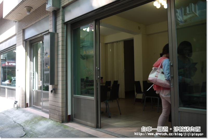 ▌台中❤食記．在地人推薦的烤肉沙拉店 ▌