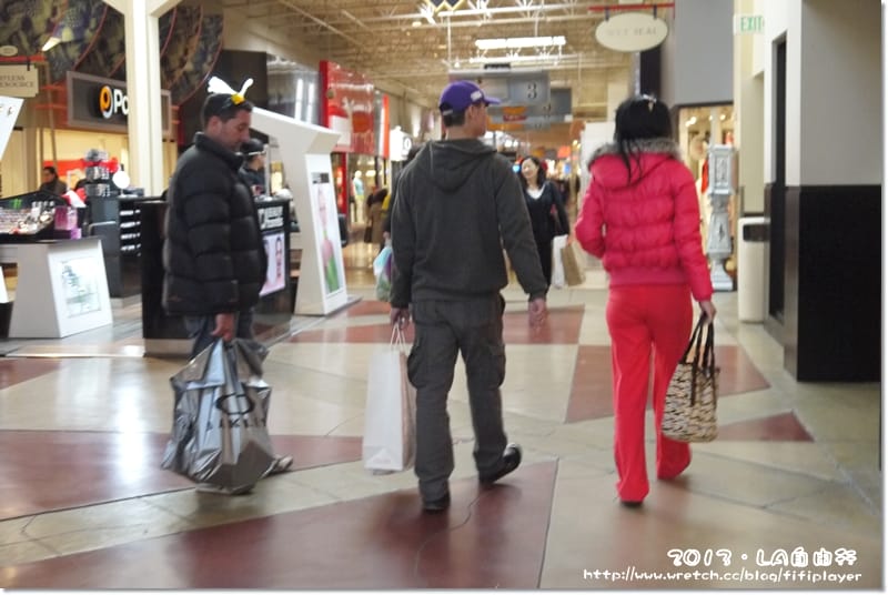 ▌2013．冬．一個人去旅行 ♫ 美國洛杉磯自由行． Outlet篇 ▌