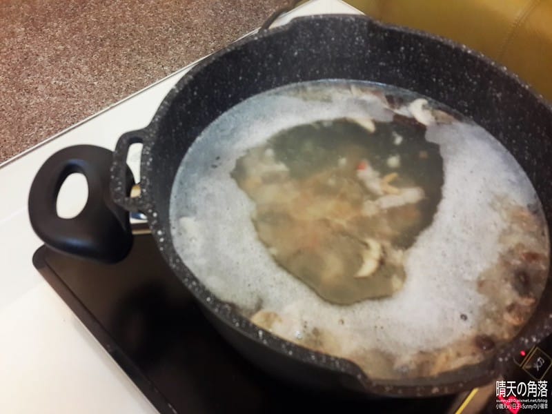 【固鋼】德國STONELINE阿爾卑斯山原石經典湯鍋(適用電磁爐)