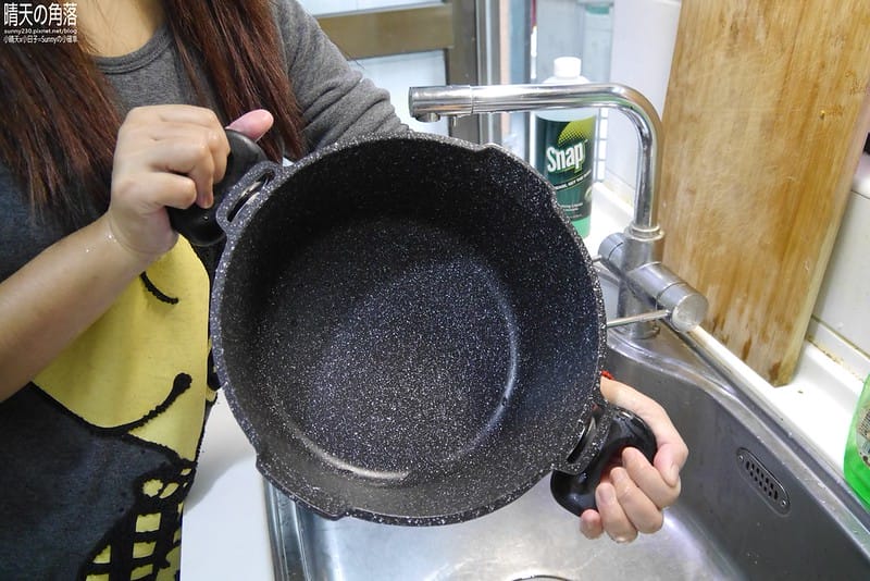 【固鋼】德國STONELINE阿爾卑斯山原石經典湯鍋(適用電磁爐)