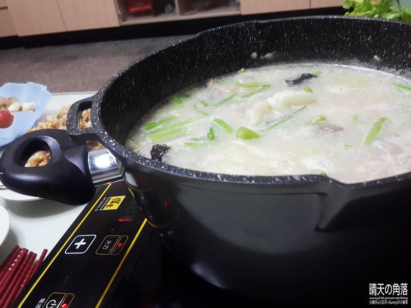 【固鋼】德國STONELINE阿爾卑斯山原石經典湯鍋(適用電磁爐)