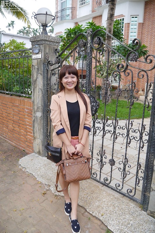 2015私包分享-咖啡色硬挺手提側背百搭方包