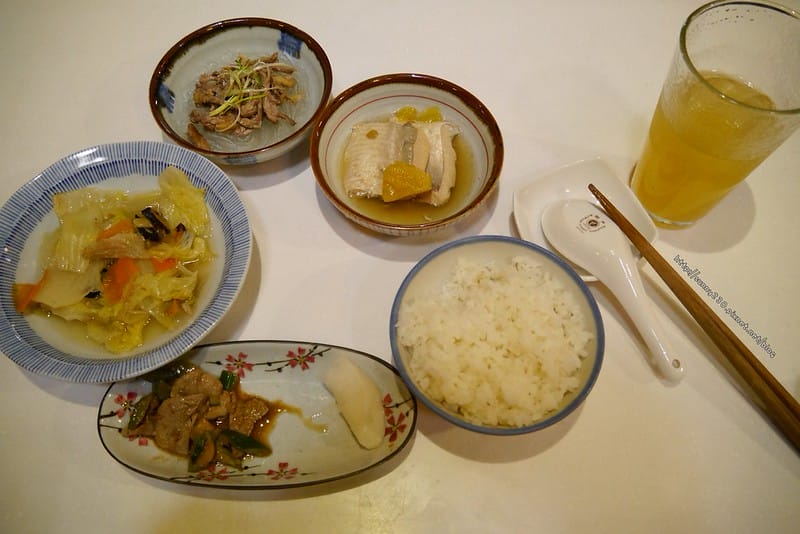 台南x中西區x國華街x美食x永樂市場x小滿食堂