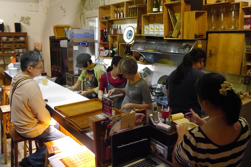 台南x中西區x國華街x美食x永樂市場x小滿食堂