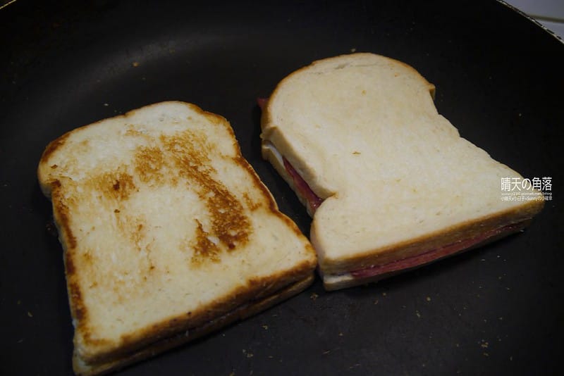 熱樂煎爆漿乳酪三明治