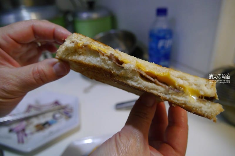 熱樂煎爆漿乳酪三明治