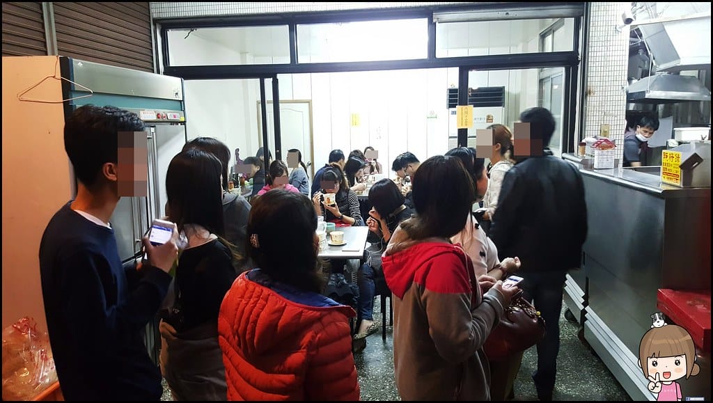 台中廣三SOGO旁麻辣大腸麵線