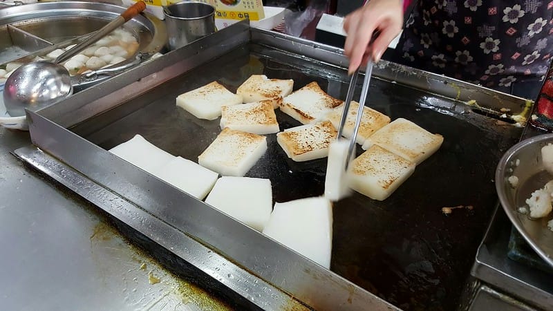 台中第二市場x食記｜王記菜頭粿糯米腸－老賴茶棧－楊媽媽立食－天天饅頭－魚刺人雞蛋糕－審計新村（上集）