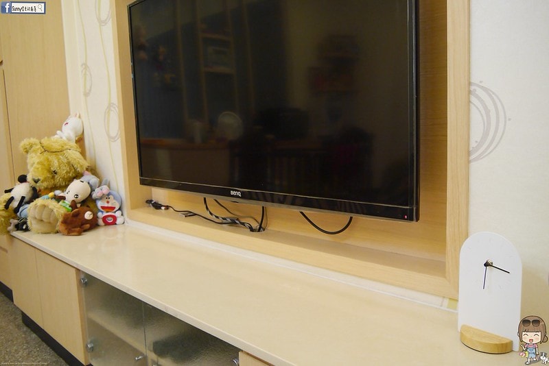 UMBRA 簡約白時尚桌鐘