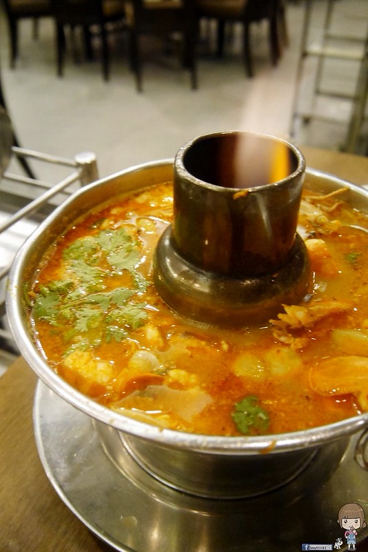 泰國曼谷+華欣五天四夜自由行建興酒家咖哩螃蟹