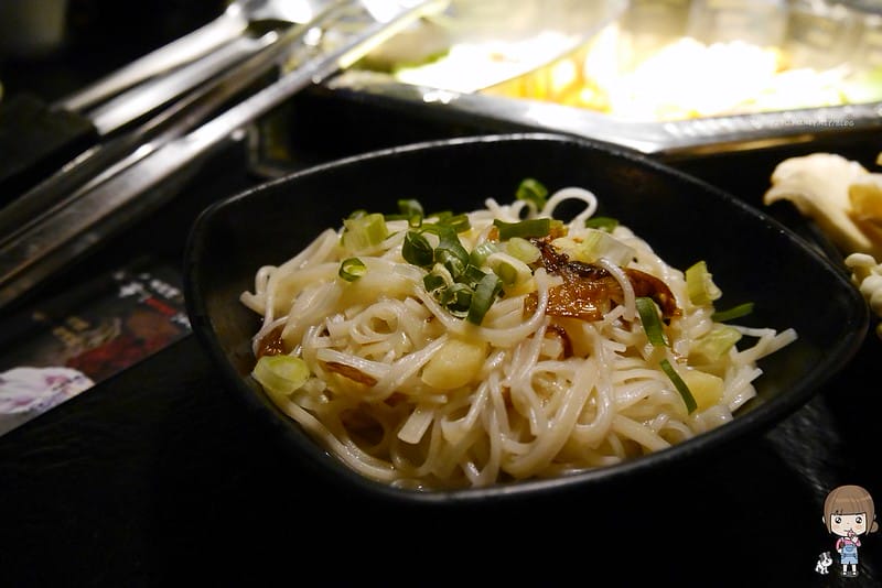 台南府前店蜀佬香麻辣鍋