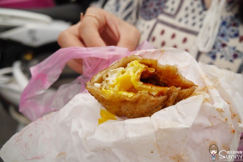 花蓮炸彈炸蛋蔥油餅/藍車黃車比一比