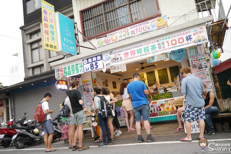 花蓮炸彈炸蛋蔥油餅/藍車黃車比一比