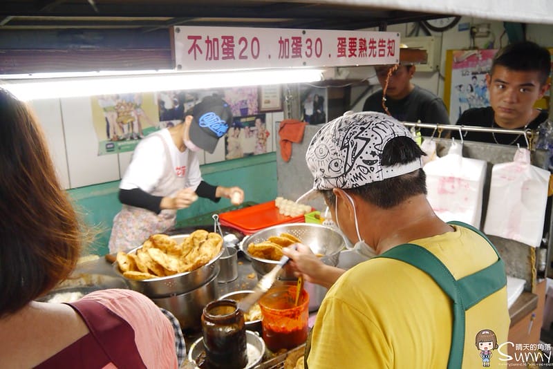 花蓮炸彈炸蛋蔥油餅/藍車黃車比一比