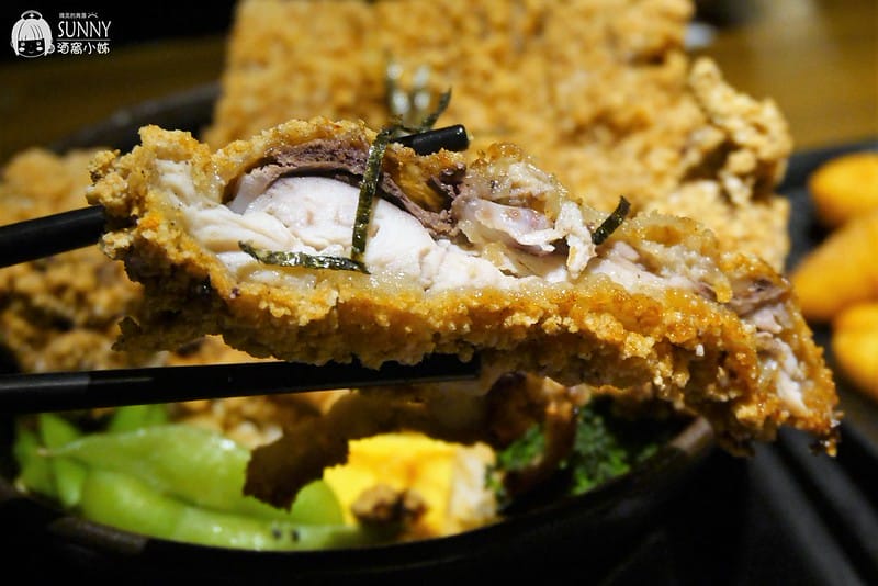 高鐵左營親子遊x新光三越美食．炸去啃