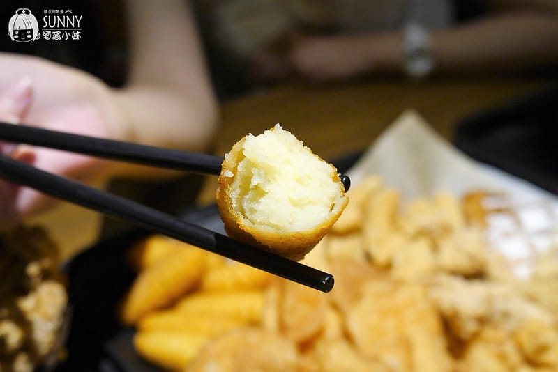 高鐵左營親子遊x新光三越美食．炸去啃