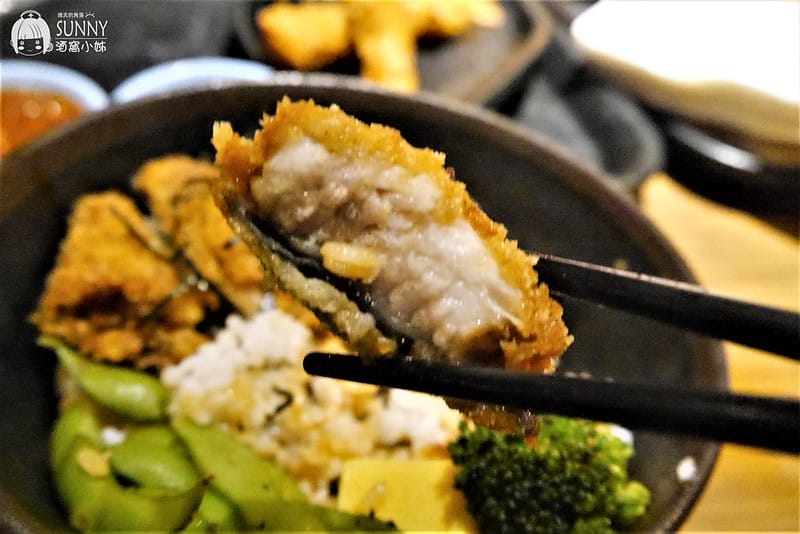 高鐵左營親子遊x新光三越美食．炸去啃