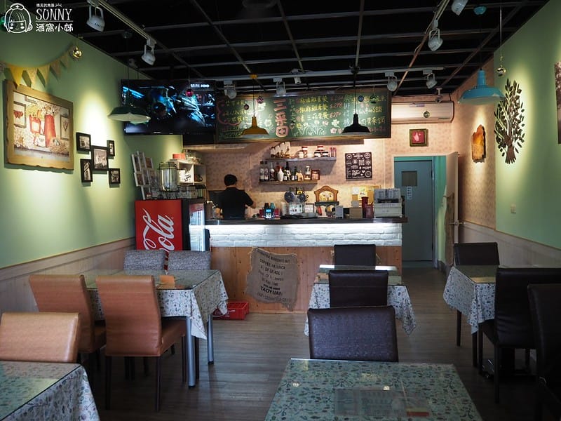 2024｜嘉義x迷你食記｜藏在忠孝路麥當勞後面的三采田美味餐坊(套餐,火鍋,單點,飲料,咖啡)美味好吃CP值高