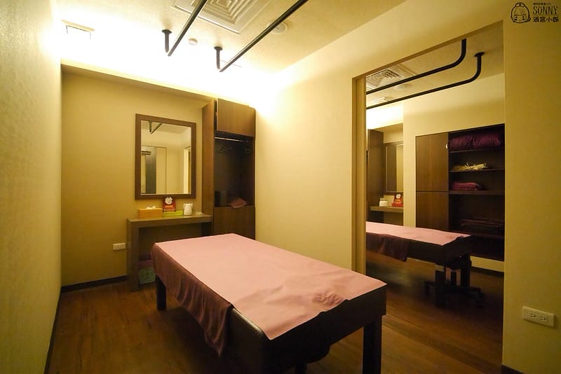 嘉義按摩/御仙堂/筋絡按摩/足底按摩/肩頸按摩/油壓鬆筋按摩