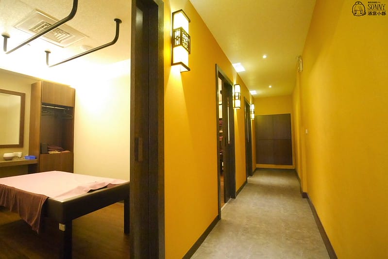 嘉義按摩/御仙堂/筋絡按摩/足底按摩/肩頸按摩/油壓鬆筋按摩