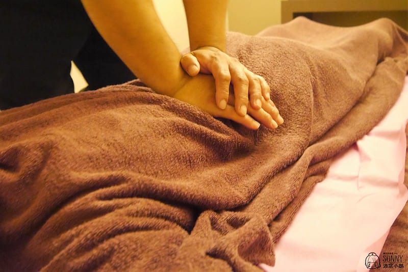 嘉義按摩/御仙堂/筋絡按摩/足底按摩/肩頸按摩/油壓鬆筋按摩