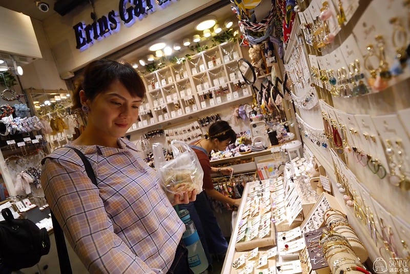 台中霧眉推薦|十分鐘給你超自然純手工霧眉-Party Queen仿妝紋繡