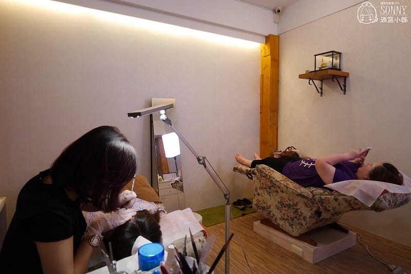 台中霧眉推薦|十分鐘給你超自然純手工霧眉-Party Queen仿妝紋繡