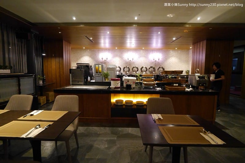 台中住宿推薦｜雲河概念旅館