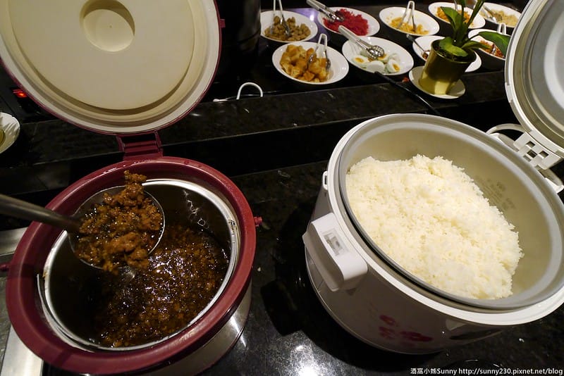 台中住宿推薦｜雲河概念旅館