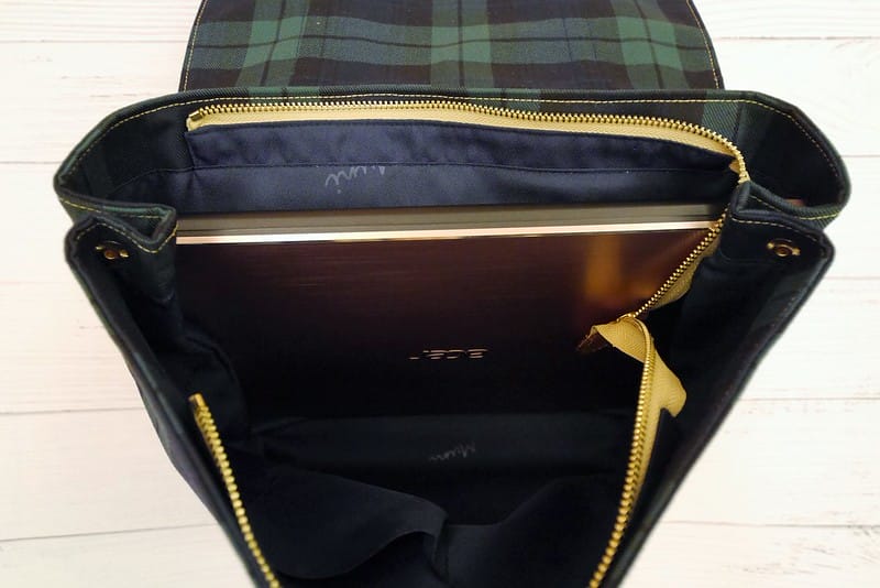 Muni經典格紋率性後背包